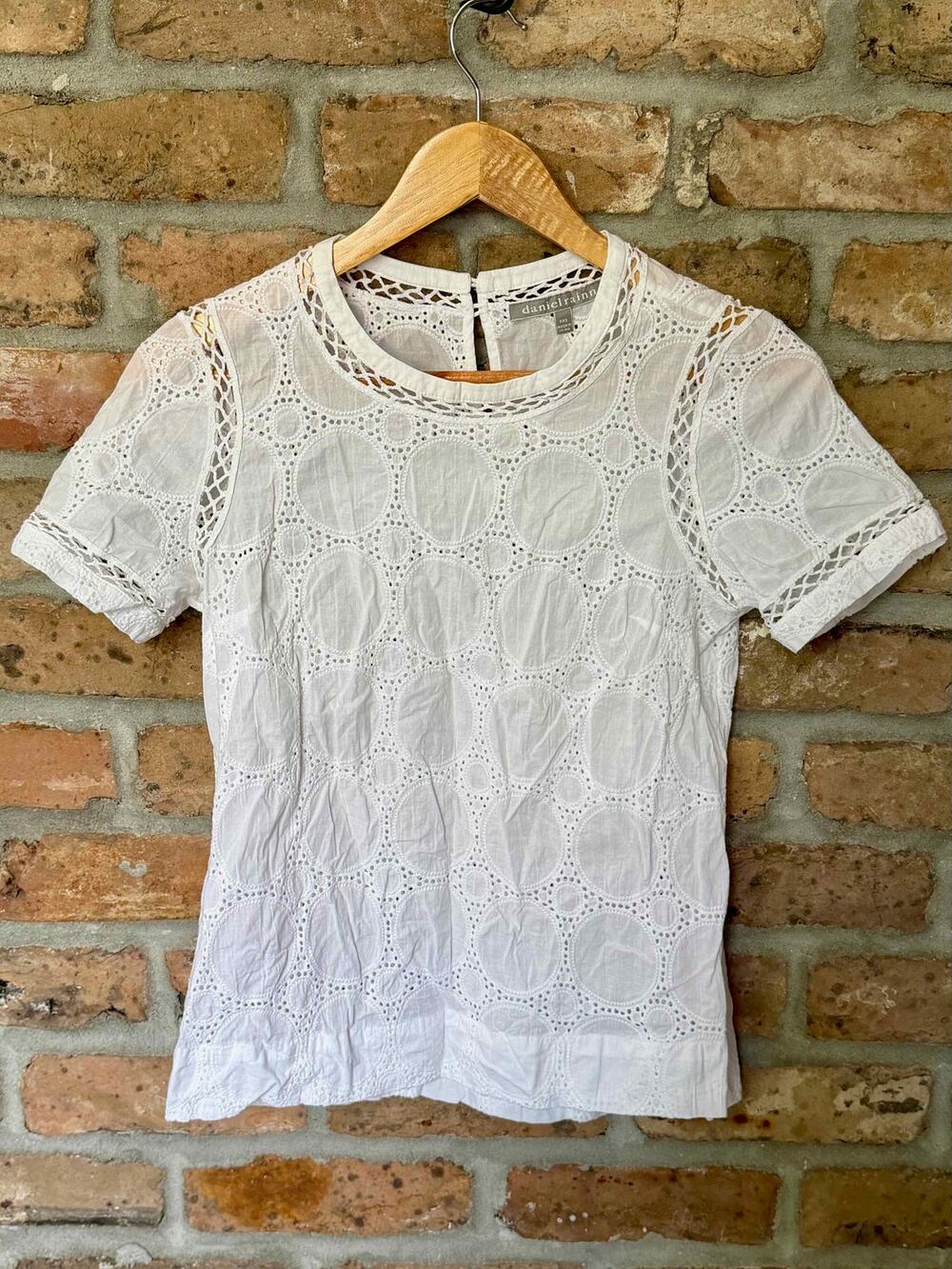 Dainel Rainn White Eyelet Lace Top Size Petite XS Boho Coquette
